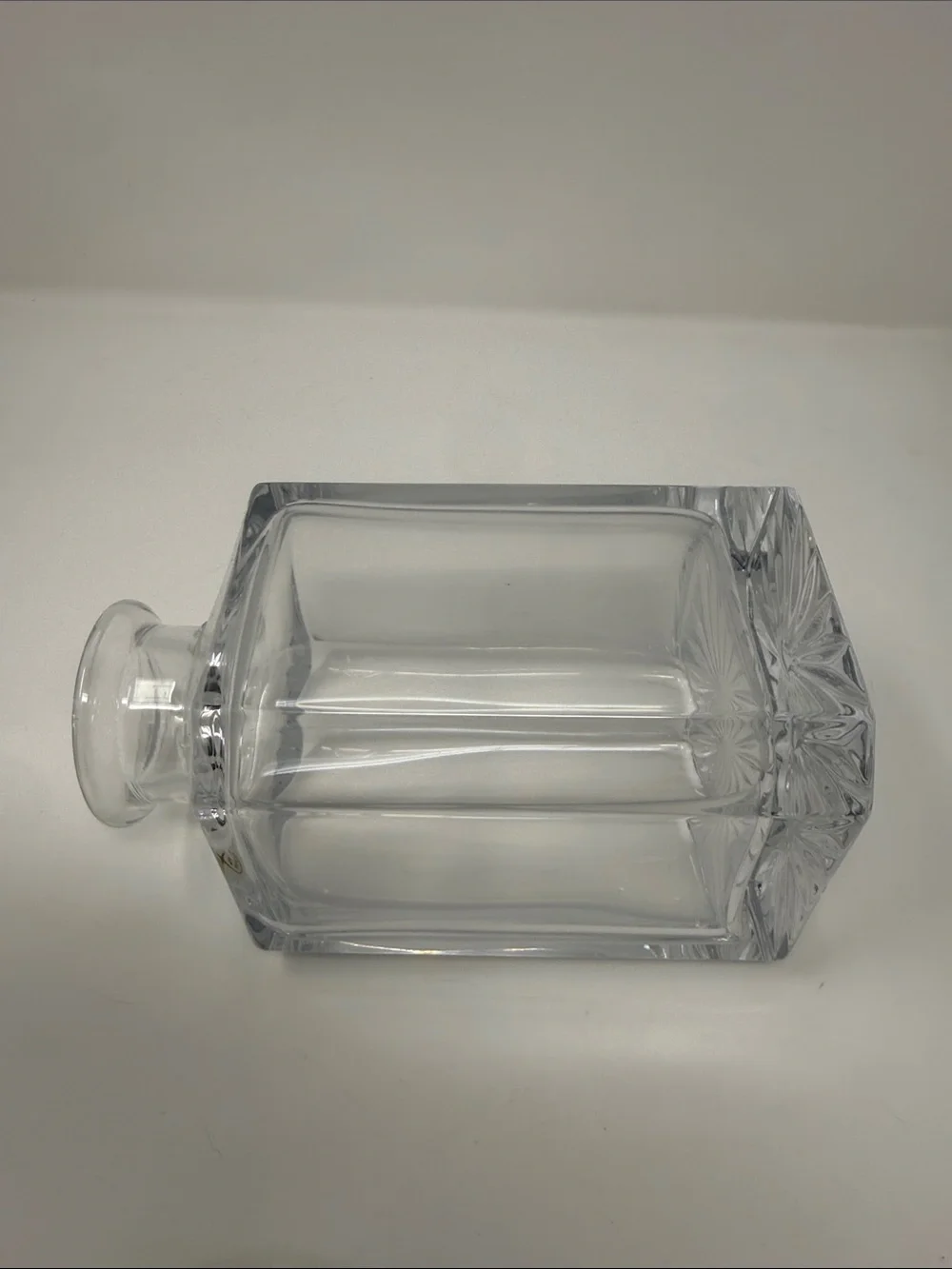 Clear Glass Decanter with Faceted Stopper